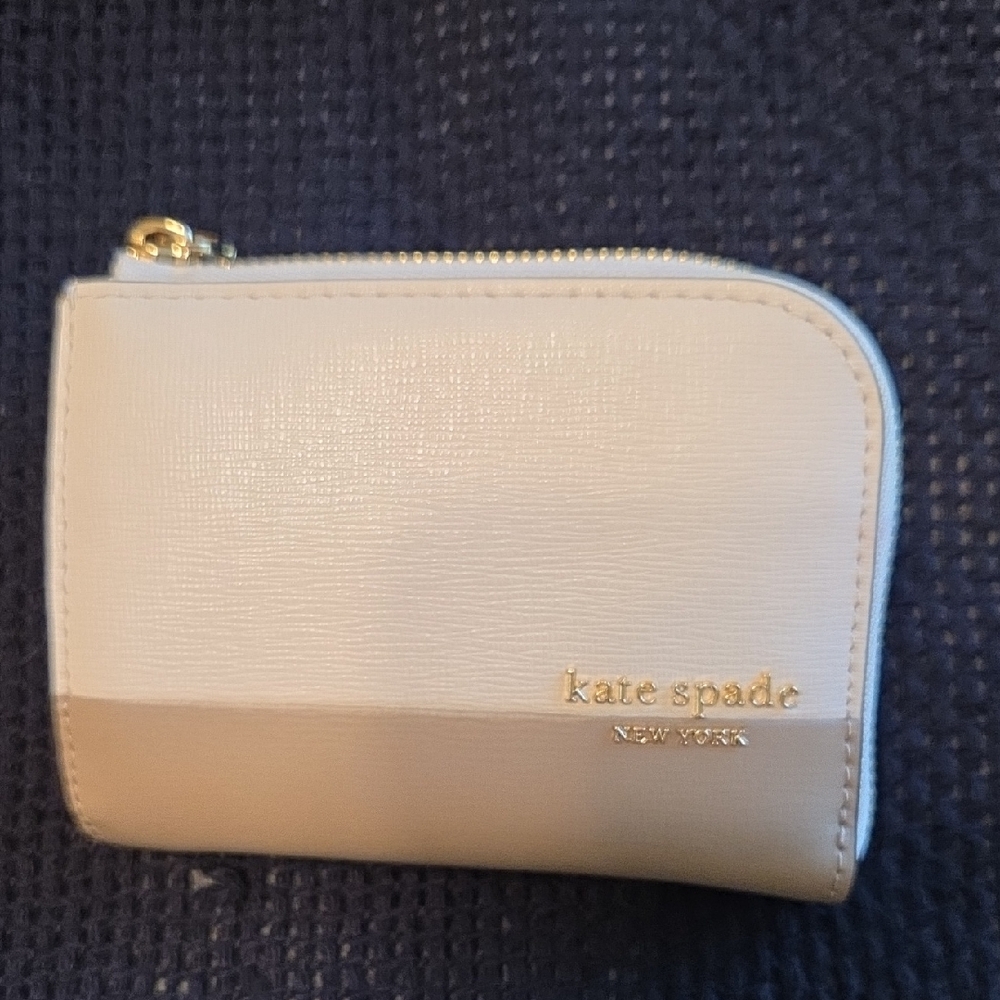 Kate Spade Two-Tone Cream and Tan Devin Zip Sm. Wallet...EUC